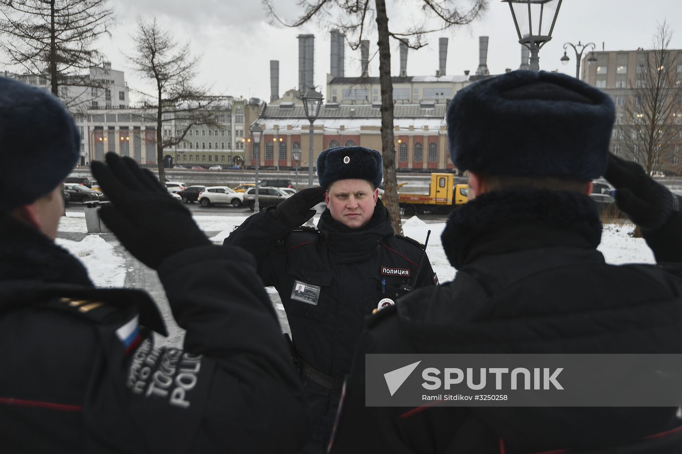 Tourist police units patrol central Moscow
