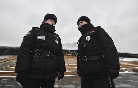 Tourist police units patrol central Moscow