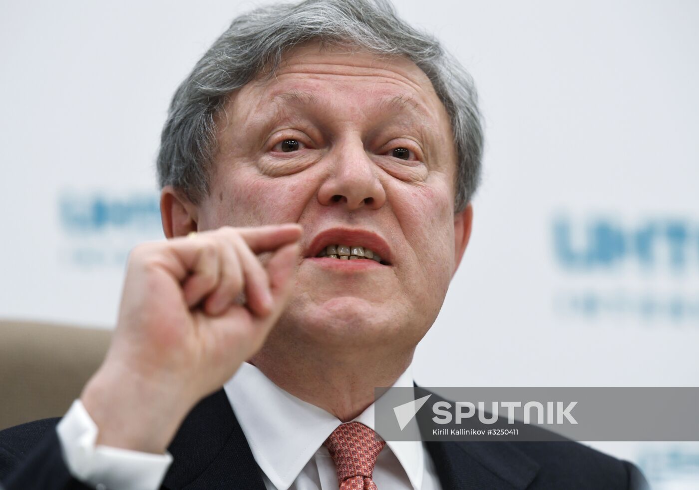 News conference with Grigory Yavlinsky
