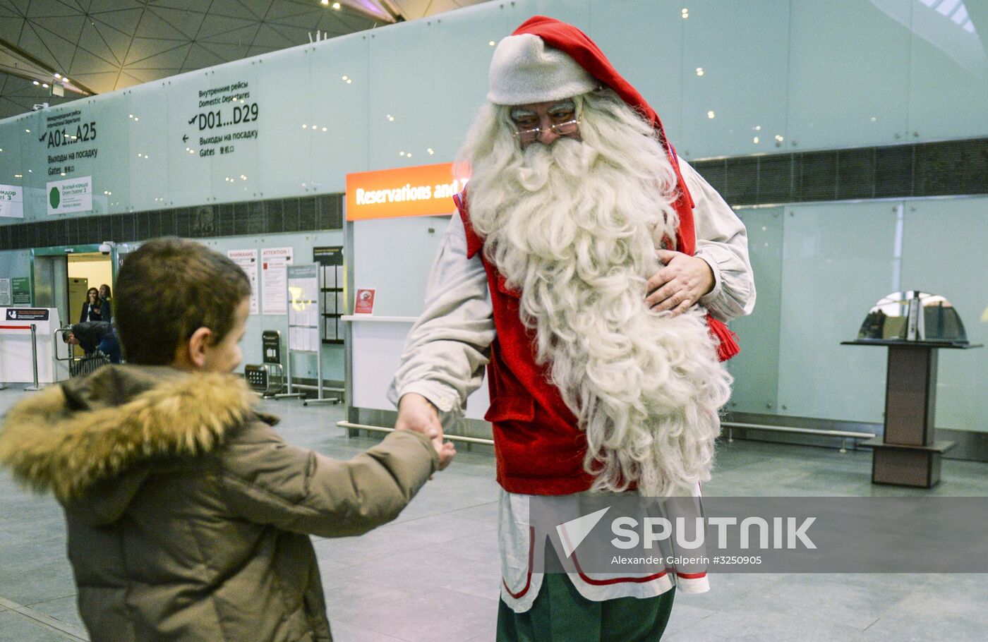 Finland's Joulupukki visits St. Petersburg