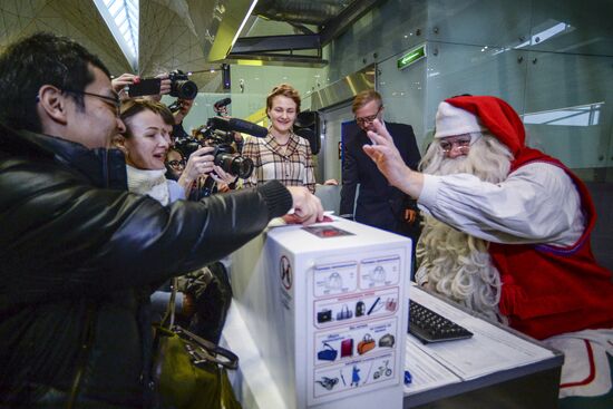 Finland's Joulupukki visits St. Petersburg