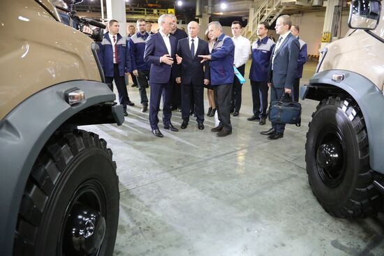Russian President Vladimir Putin visits Nizhny Novgorod