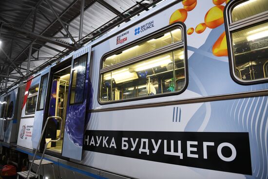Moscow metro launches Future Science train