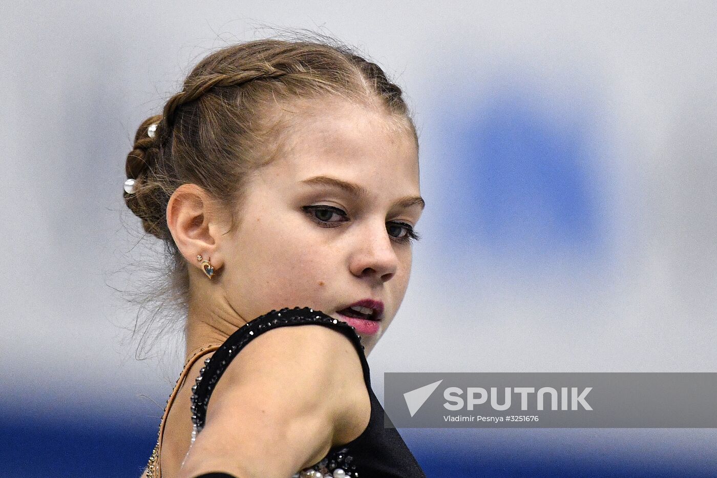 2017–18 ISU Junior Grand Prix Final. Ladies' singles. Short program