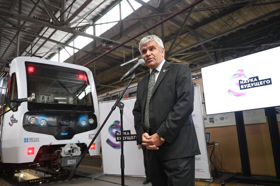 Moscow metro launches Future Science train