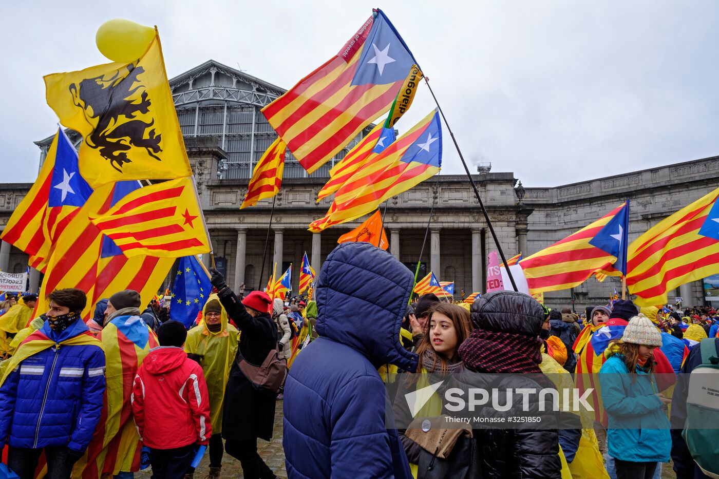 Catalans rally in Brussels in support of Carles Puigdemont