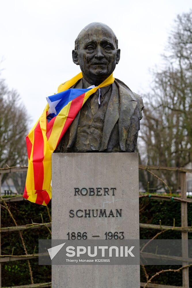 Catalans rally in Brussels in support of Carles Puigdemont