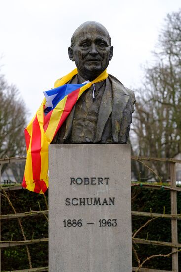 Catalans rally in Brussels in support of Carles Puigdemont