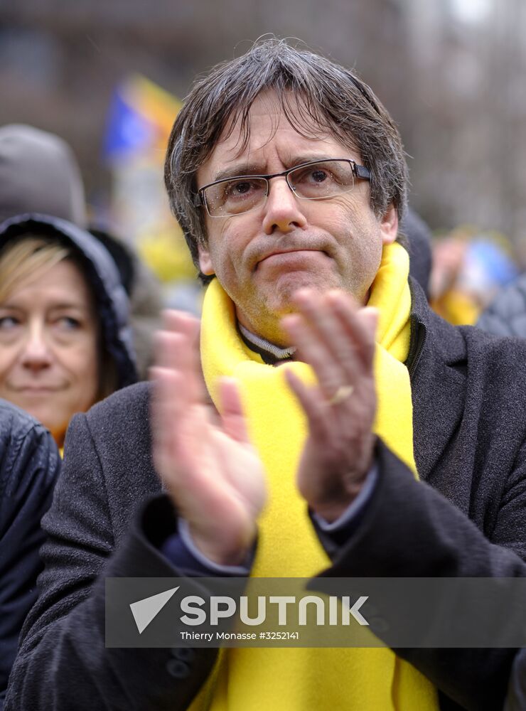 Catalans rally in Brussels in support of Carles Puigdemont