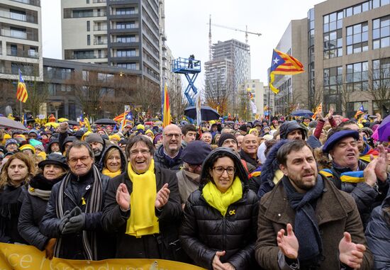 Catalans rally in Brussels in support of Carles Puigdemont