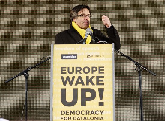 Catalans rally in Brussels in support of Carles Puigdemont