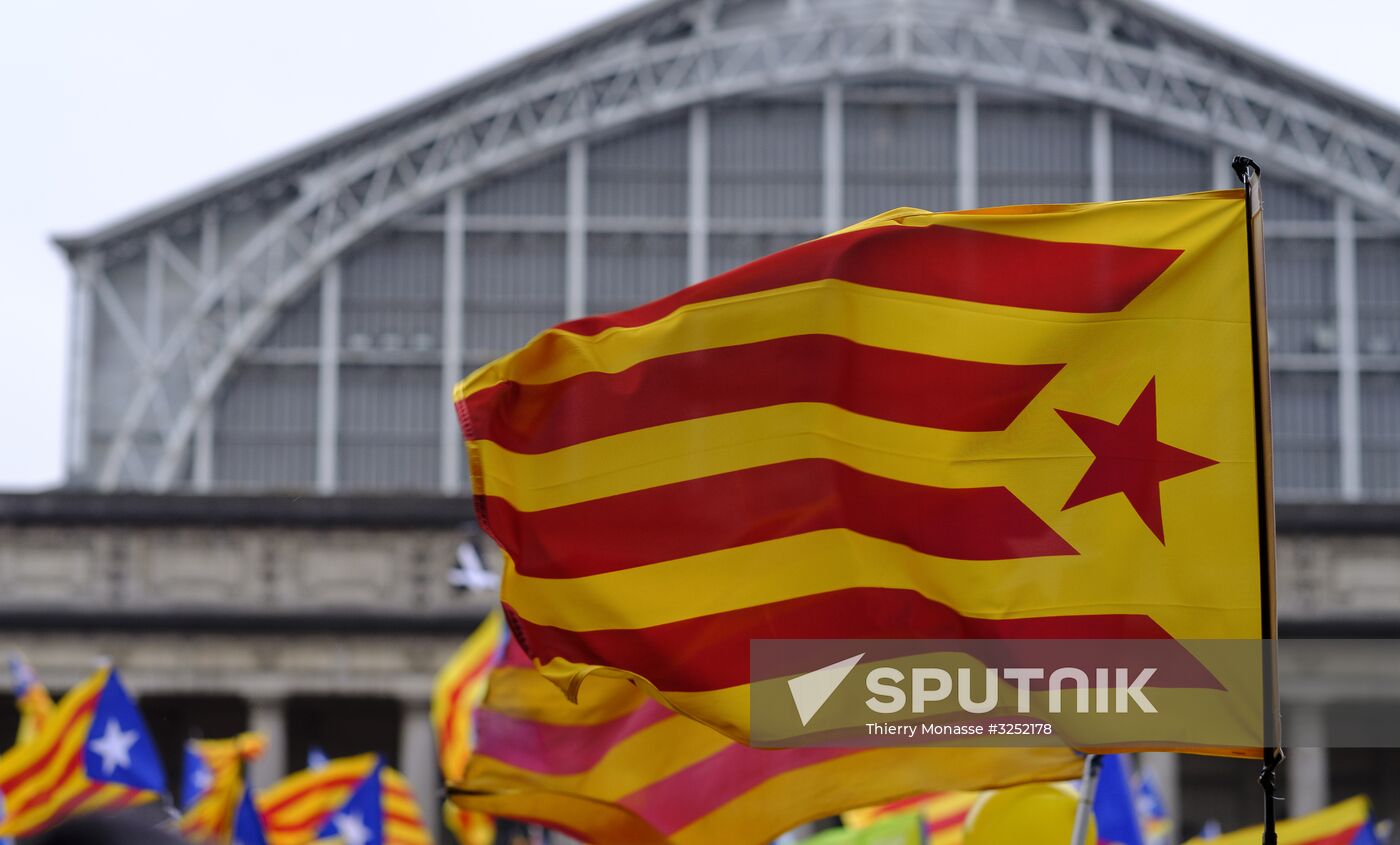 Catalans rally in Brussels in support of Carles Puigdemont