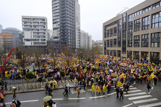 Catalans rally in Brussels in support of Carles Puigdemont