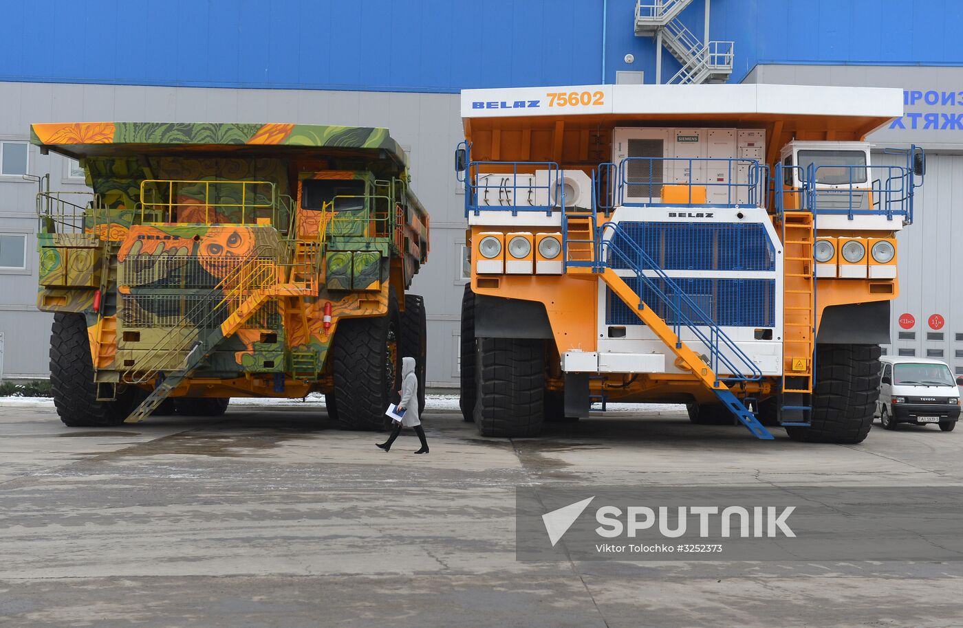 Production of large dump trucks at BelAZ Plant