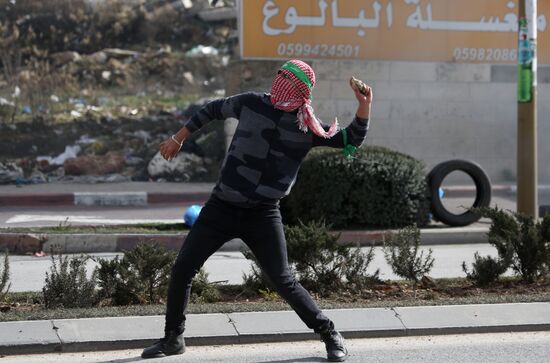 Protests in Palestine against decision to recognize Jerusalem capital of Israel