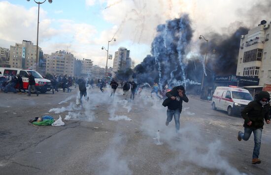 Protests in Palestine against decision to recognize Jerusalem capital of Israel