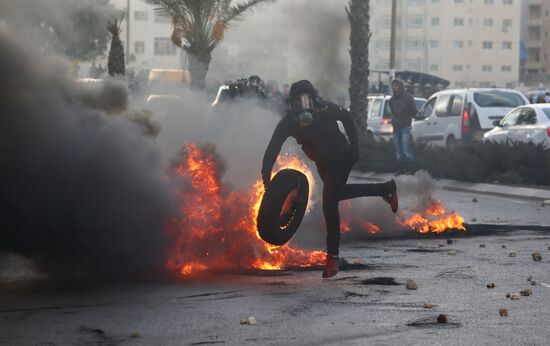 Protests in Palestine against decision to recognize Jerusalem capital of Israel