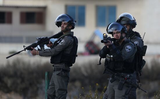 Protests in Palestine against decision to recognize Jerusalem capital of Israel