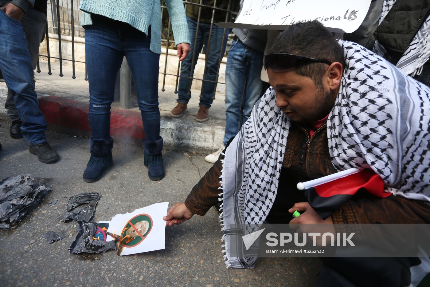 Protests in Palestine against decision to recognize Jerusalem capital of Israel