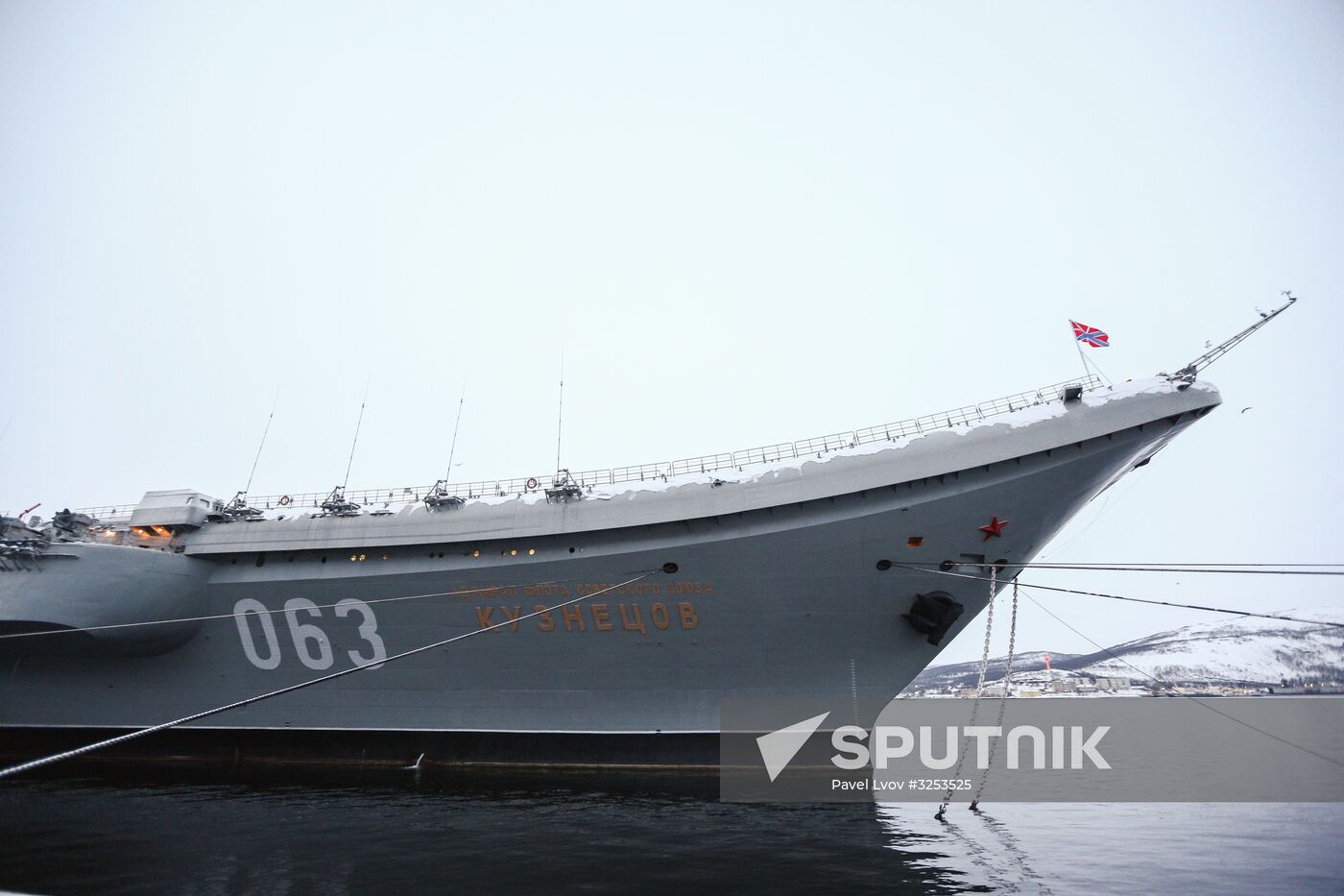 Murmansk Region students enrolled as Yunarmy members aboard Fleet Admiral of the Soviet Union Kuznetsov cruiser