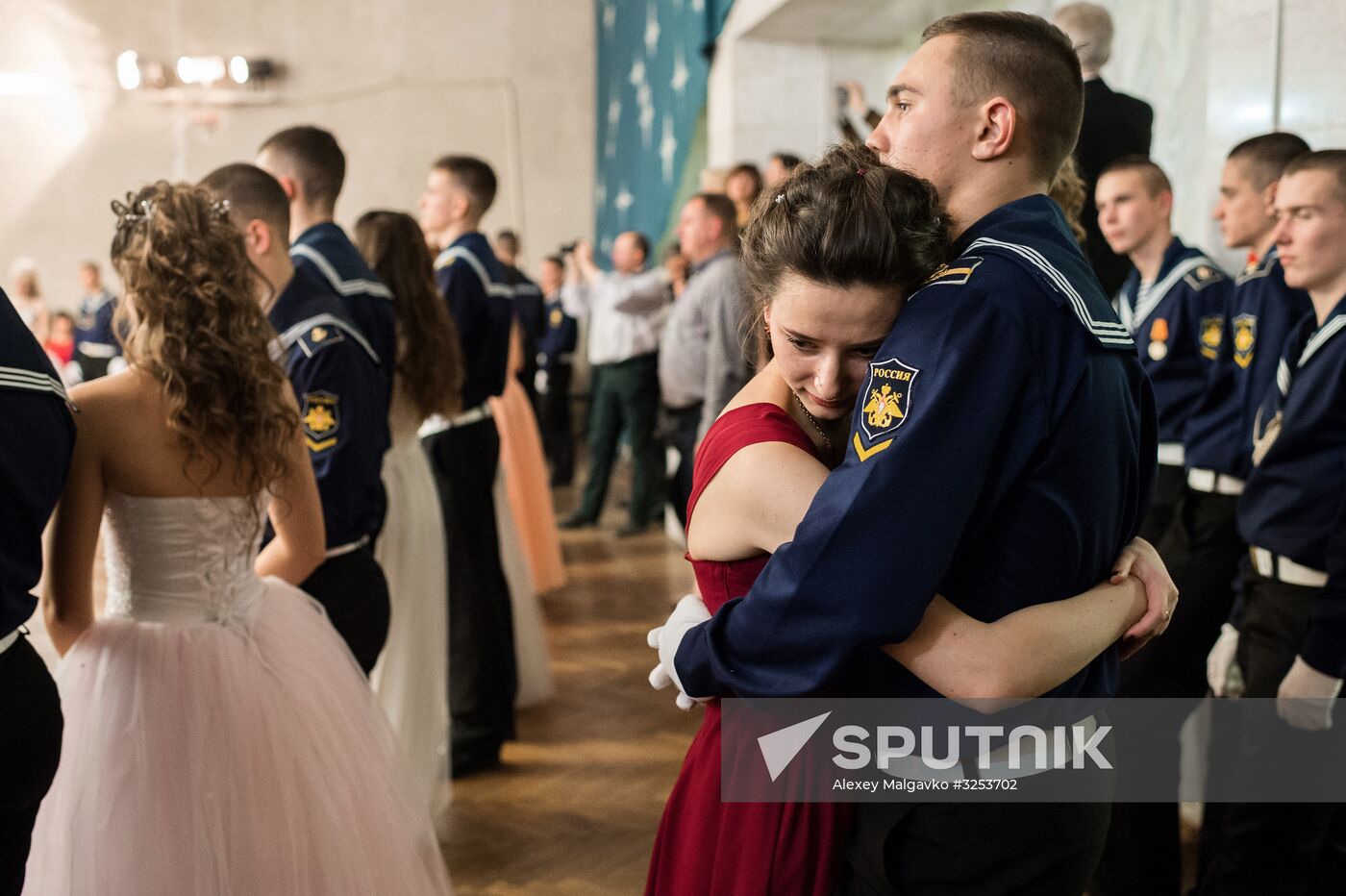 Cadets have Autumn Ball in Sevastopol