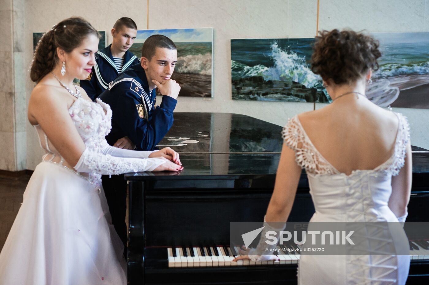 Cadets have Autumn Ball in Sevastopol