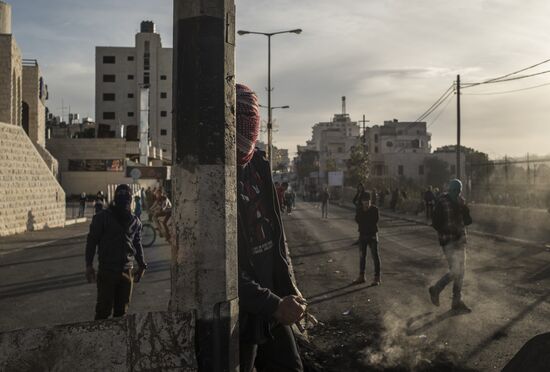 Situation at border between Israel and Palestine