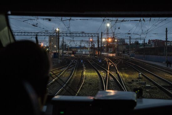 Russian Railways launch trains to bypass Ukraine