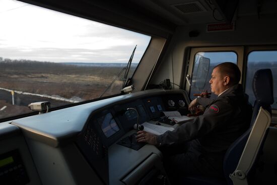 Russian Railways launch trains to bypass Ukraine
