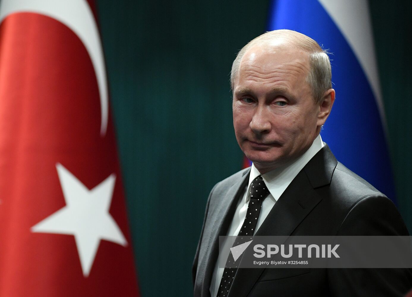 Vladimir Putin pays working visit to Turkey