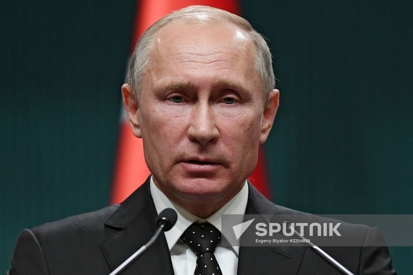 Vladimir Putin pays working visit to Turkey