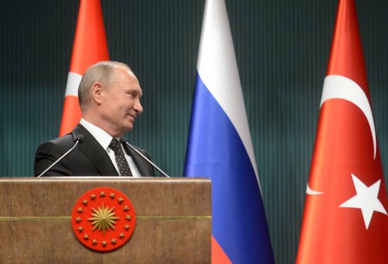 Vladimir Putin pays working visit to Turkey