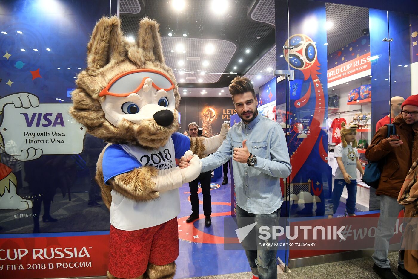 Official 2018 FIFA World Cup souvenirs store opens in Moscow