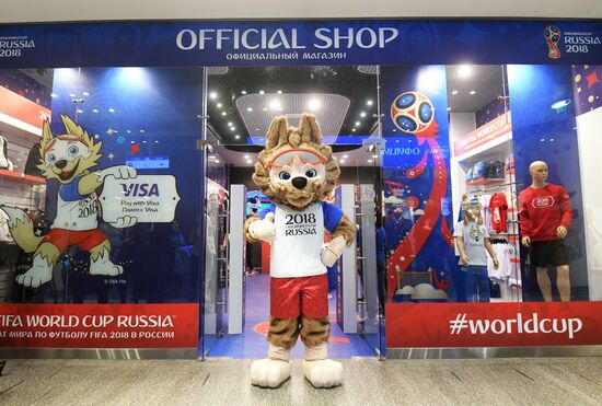 Official 2018 FIFA World Cup souvenirs store opens in Moscow