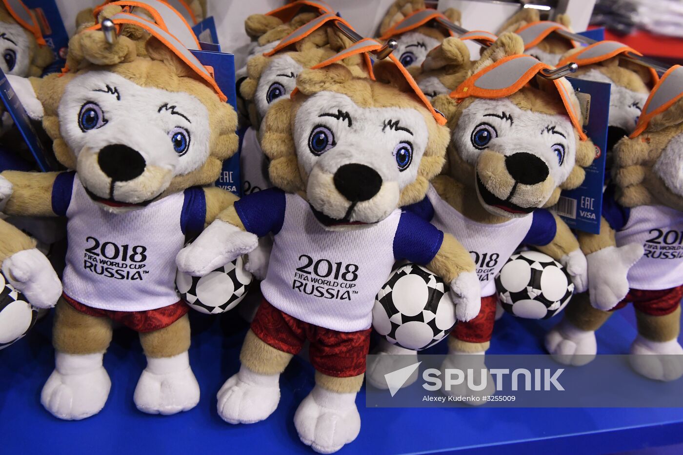 Official 2018 FIFA World Cup souvenirs store opens in Moscow