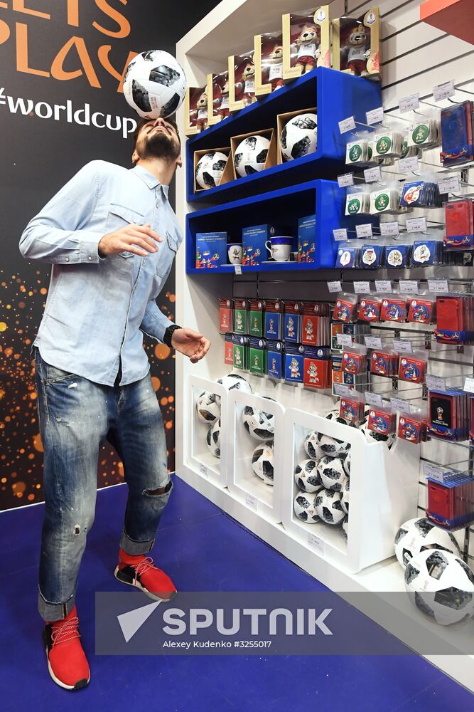 Official 2018 FIFA World Cup souvenirs store opens in Moscow