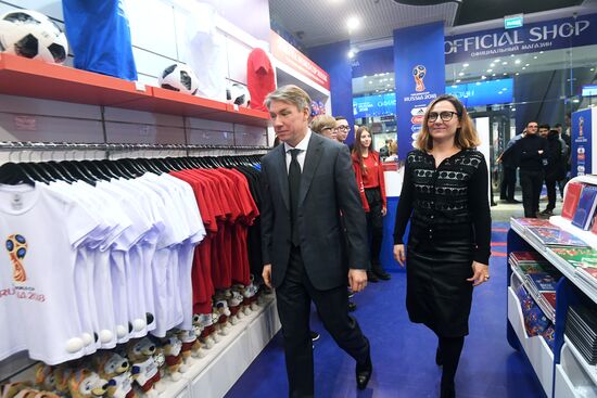 Official 2018 FIFA World Cup souvenirs store opens in Moscow