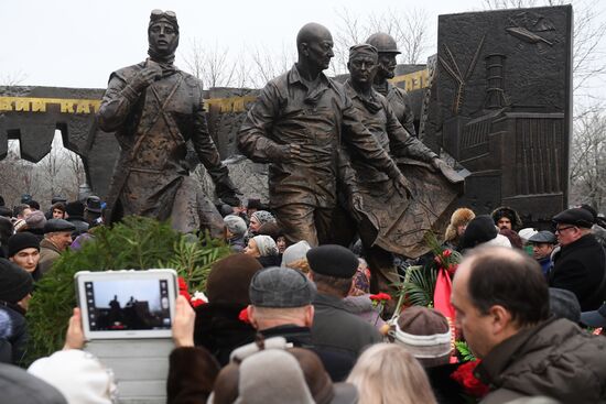 Monument to Chernobyl nuclear disaster relief workers unveiled
