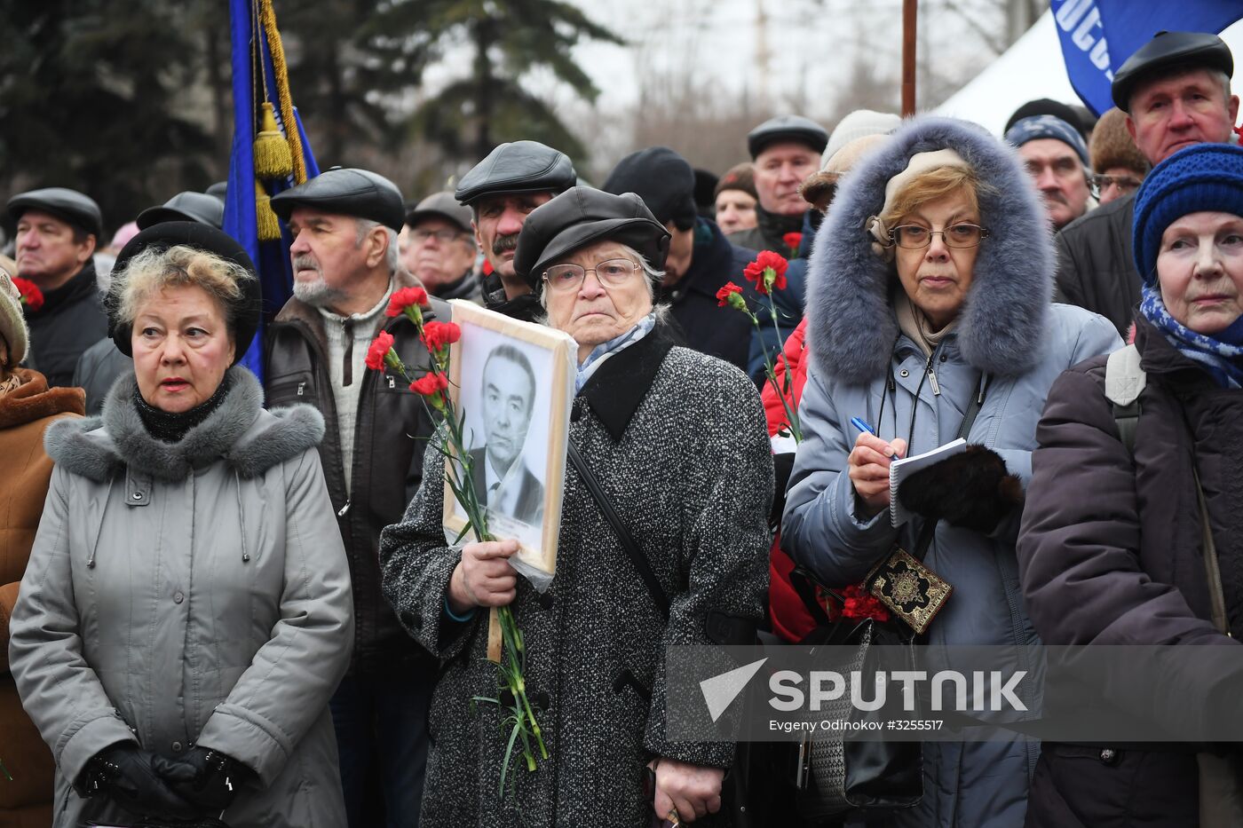 Monument to Chernobyl nuclear disaster relief workers unveiled