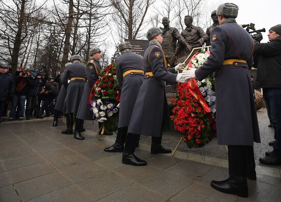 Monument to Chernobyl nuclear disaster relief workers unveiled
