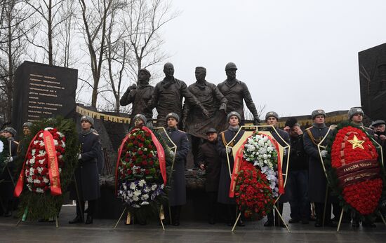 Monument to Chernobyl nuclear disaster relief workers unveiled