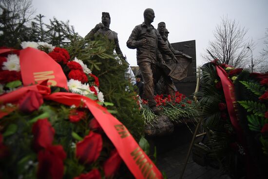 Monument to Chernobyl nuclear disaster relief workers unveiled