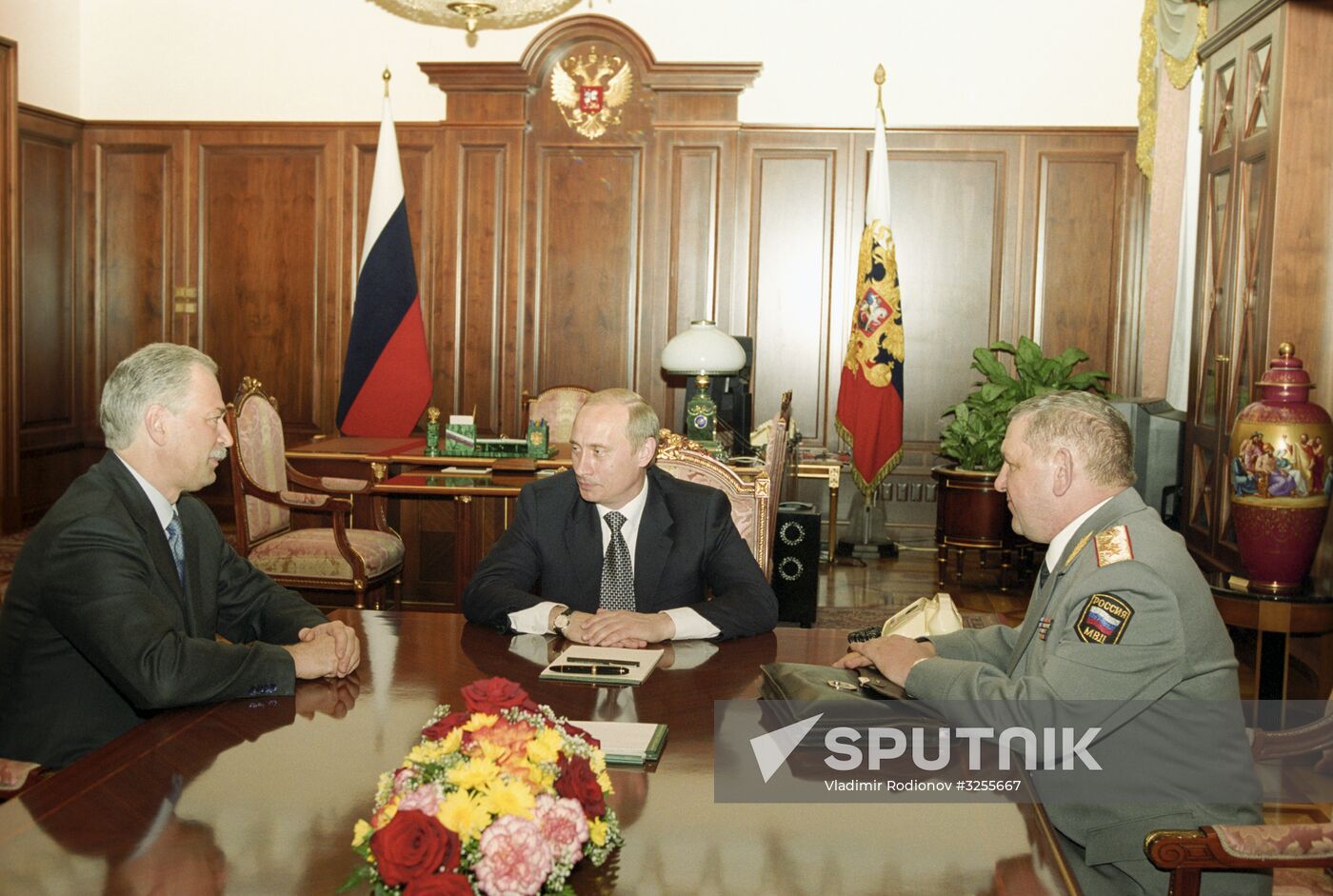 President Vladimir Putin, Interior Minister Boris Gryzlov and Head of State Traffic Safety Inspectorate Vladimir Fyodorov