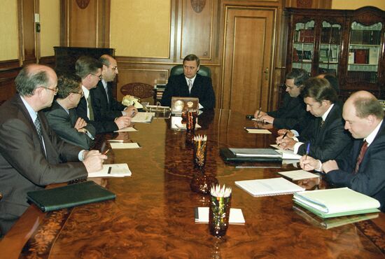 Mikhail Kasyanov meets with oil company heads