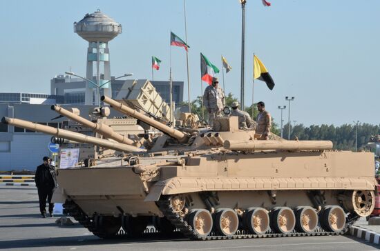 Gulf Defense & Aerospace 2017 international exhibition for arms and military equipment