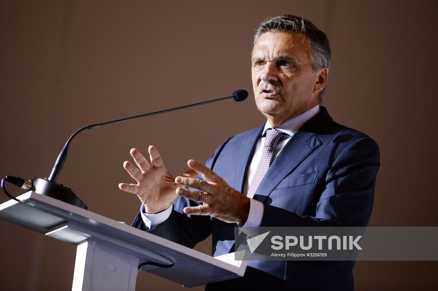 2nd International Hockey Forum