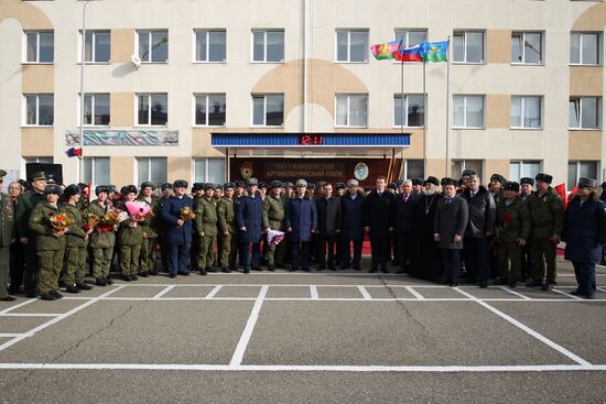 Special task medical unit returns from Syria