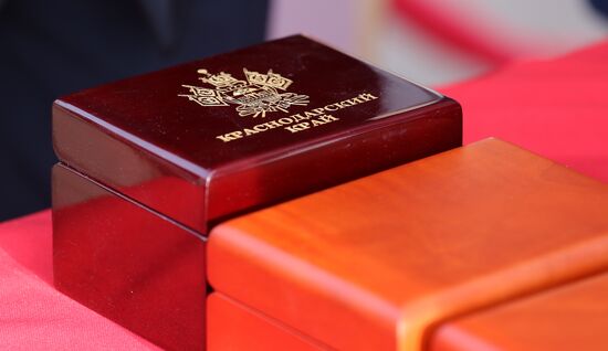 Special task medical unit returns from Syria