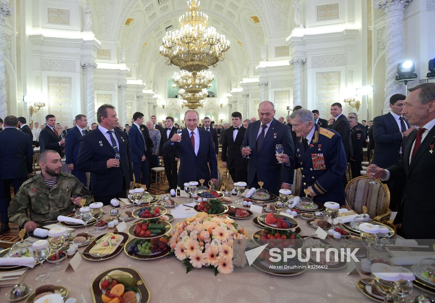 President Putin attends reception to mark Heroes of the Fatherland Day