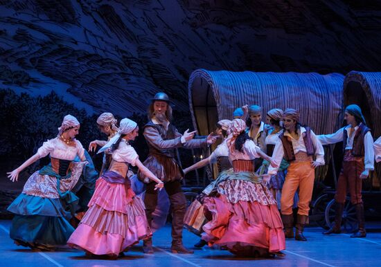 'Don Quixote' ballet premieres in St. Petersburg
